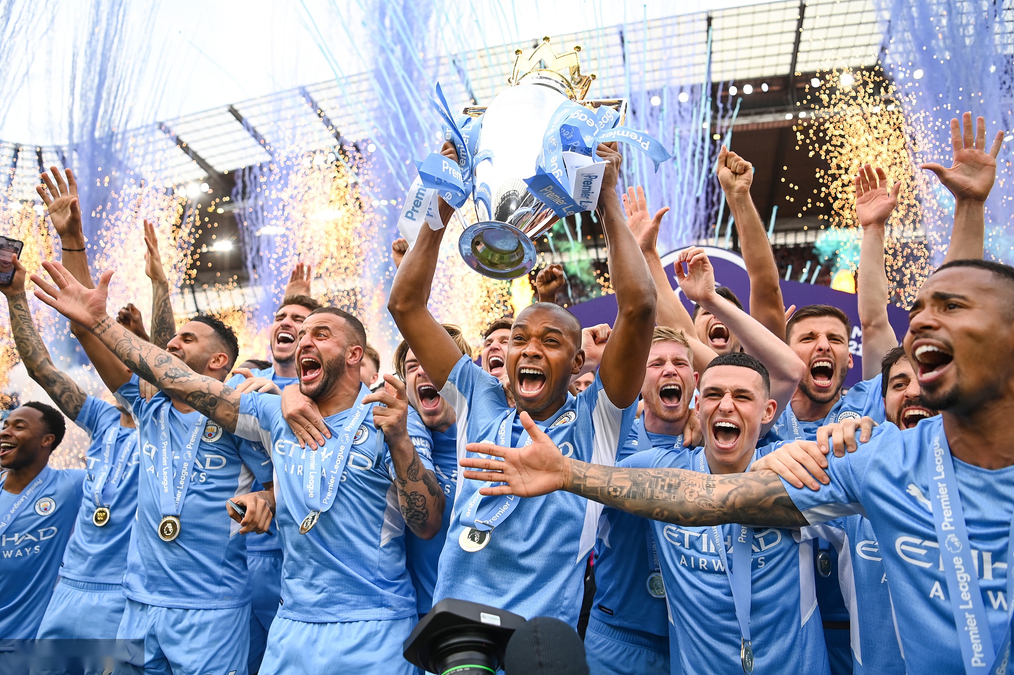 事务可以通 事务可以通